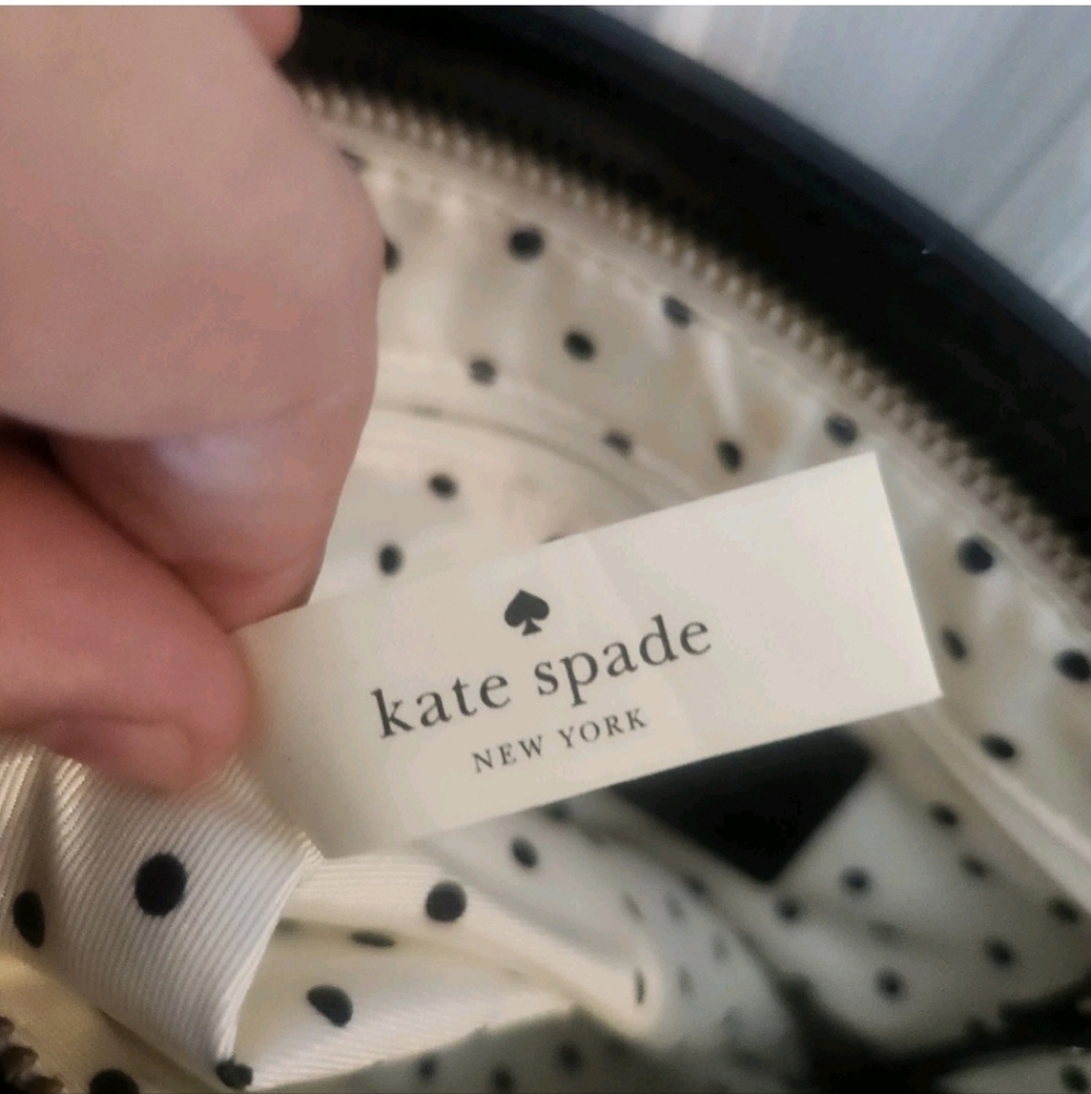 Kate Spade Patent Leather Montford Park Angelica Crossbody Bag Bow Black Cream - Picture 6 of 7